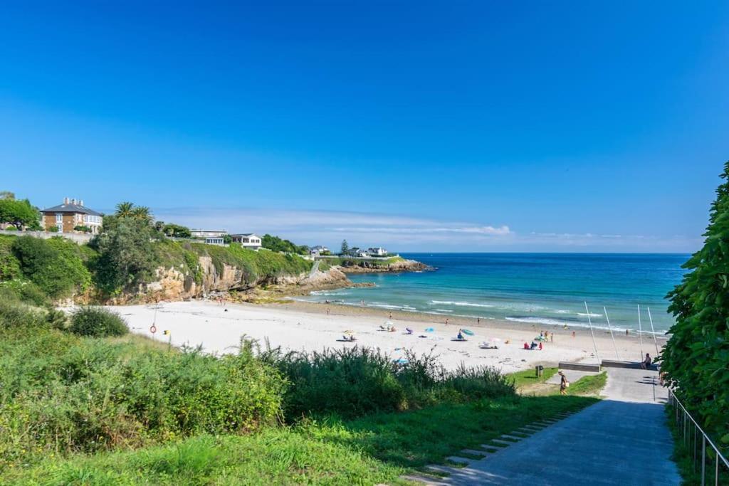 Apartamento Deluxe Vistas Al Mar Burela ภายนอก รูปภาพ
