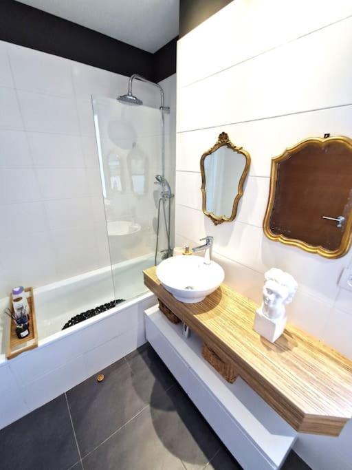Apartamento Deluxe Vistas Al Mar Burela ภายนอก รูปภาพ