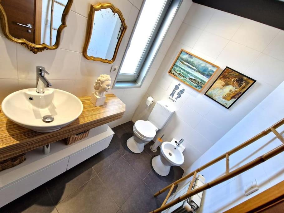 Apartamento Deluxe Vistas Al Mar Burela ภายนอก รูปภาพ