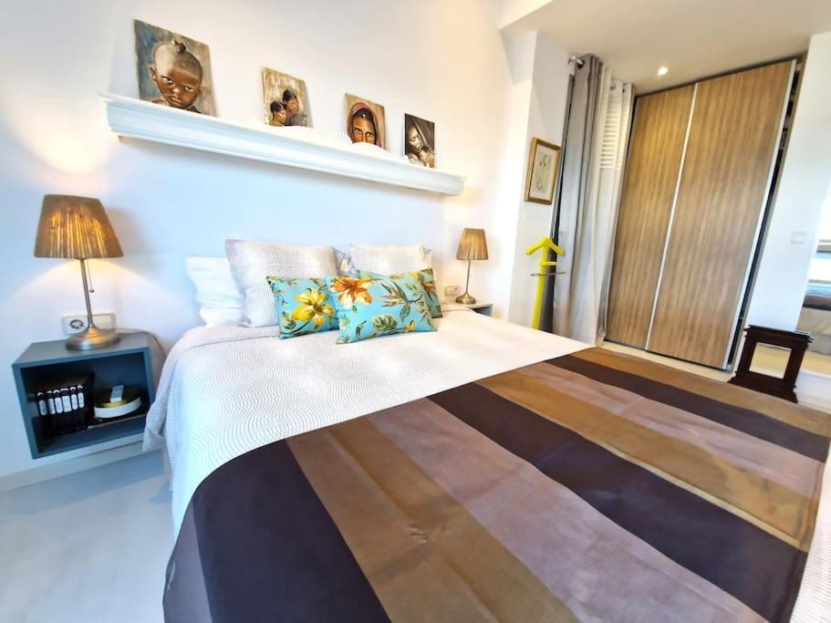 Apartamento Deluxe Vistas Al Mar Burela ภายนอก รูปภาพ